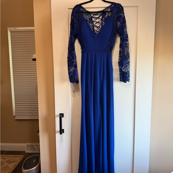 Lulus long sleeve prom dress size medium beautiful detail with lace up back - Picture 5 of 14